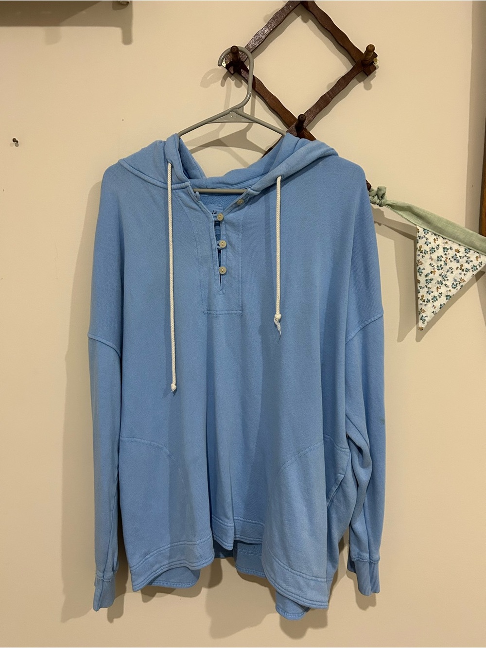 aerie oversized Light Blue Hooded Pullover Sweatshirt